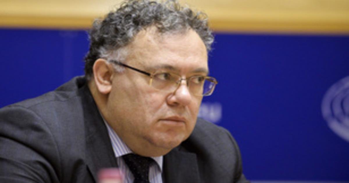 Lengyelország megtiltja magyar nagykövet részvételét a találkozókon