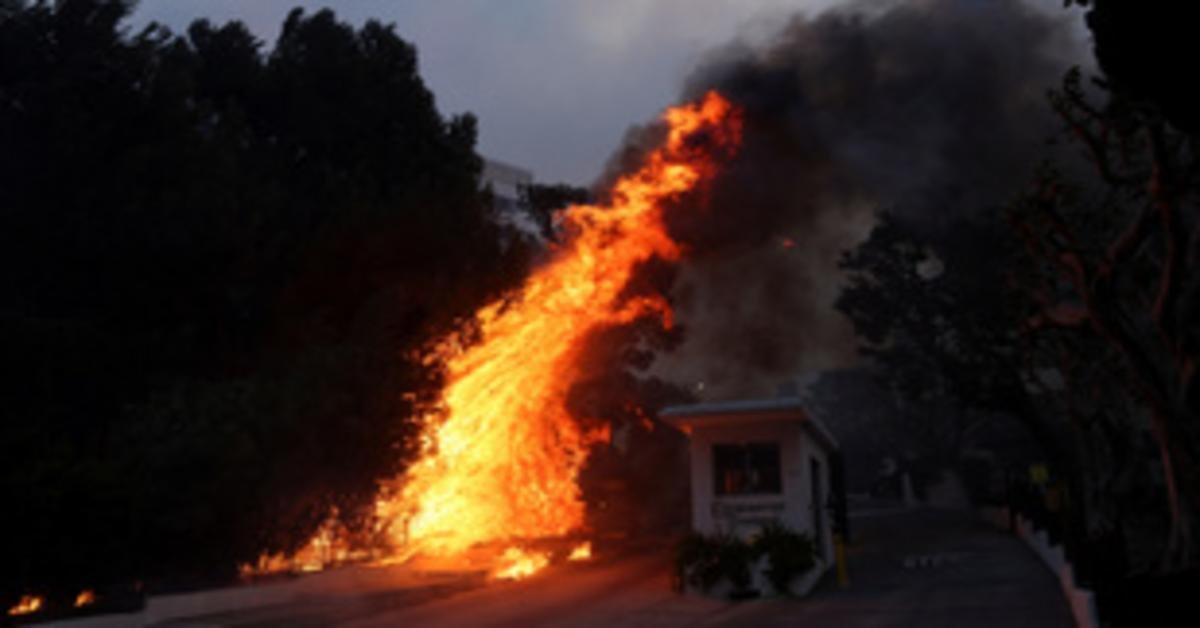 Kaliforniai tűzvész hollywoodi stúdiókat fenyeget Los Angelesben