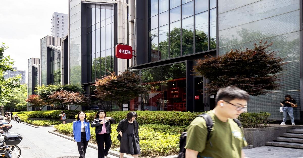 Angol nyelvű moderátorok hatása a Xiaohongshu-ra