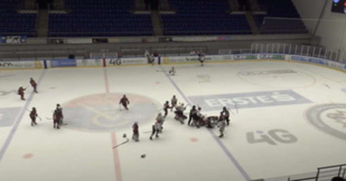 Tömegverekedés tört ki a Vasas jégkorong mérkőzésén