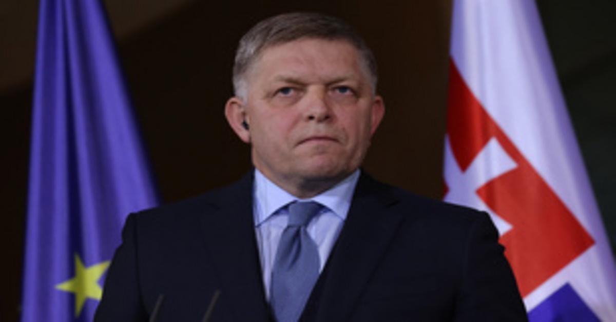Robert Fico szerint Szlovákiában kormánypuccs készülődhet
