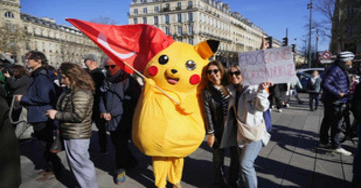 Törökországban Pikachu-jelmezbe öltözve tiltakoztak Erdoğan ellen