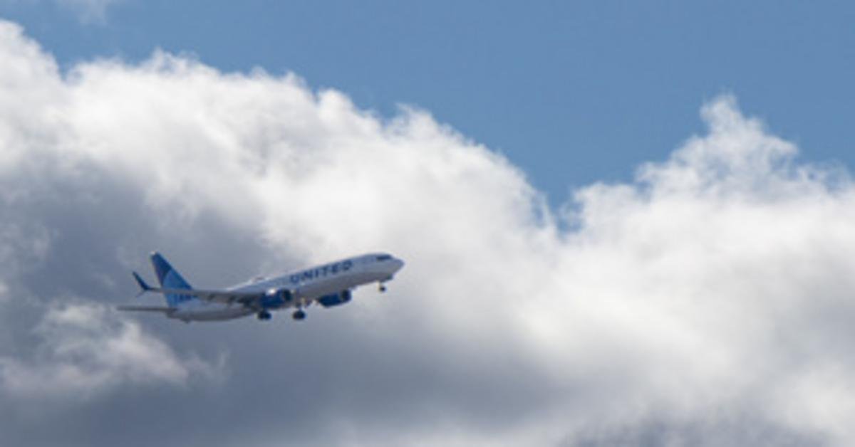 Pilóta útlevelének hiánya miatt maradt földön a járat