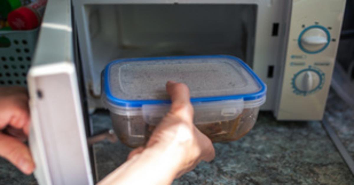 Mikroműanyagokkal szennyezett élelmiszereink veszélyei és megoldások