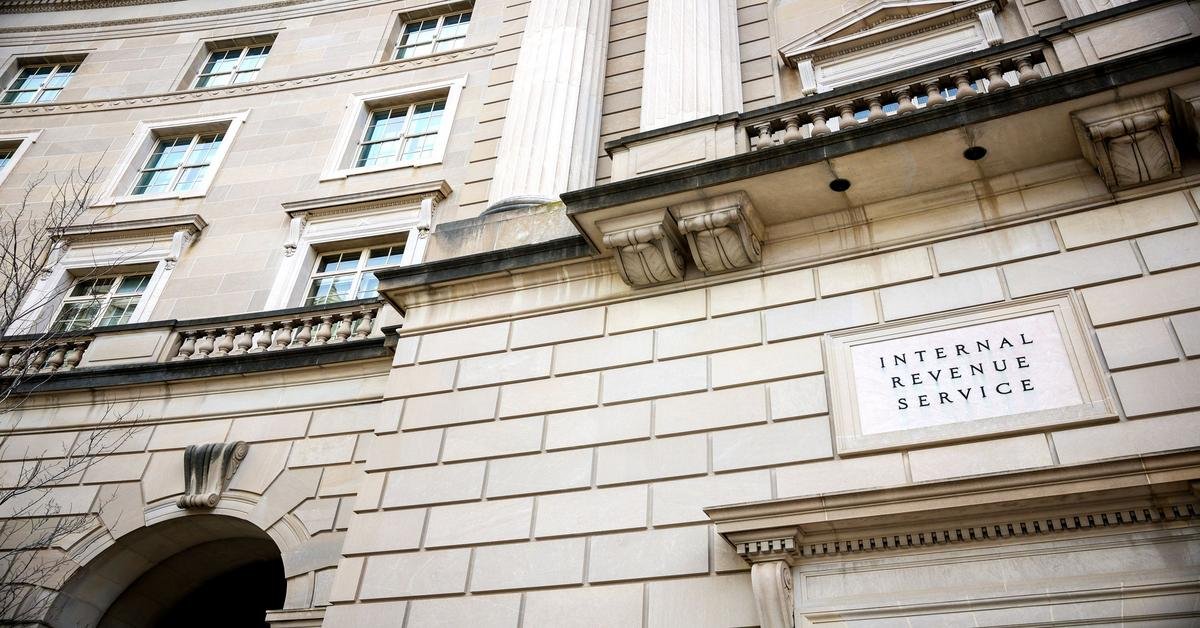 Kifinomult hackathon és az adóhivatal versengése az IRS adatokért