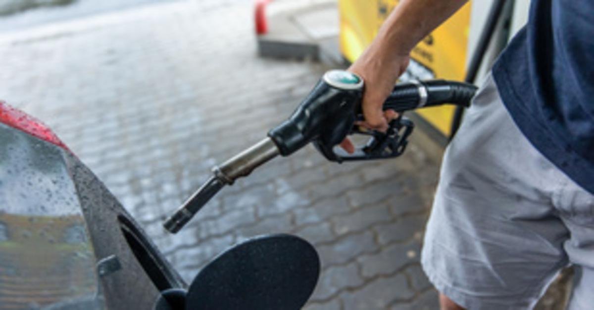 Csökken az üzemanyagok ára április közepén