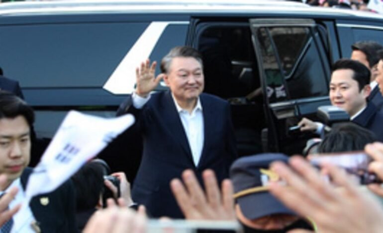 Dél-Korea elnöke elleni vádemelés és a politikai káosz