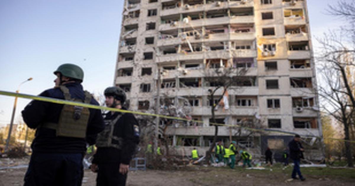 Zelenszkij és Putyin újra tárgyalóasztalhoz ülnek