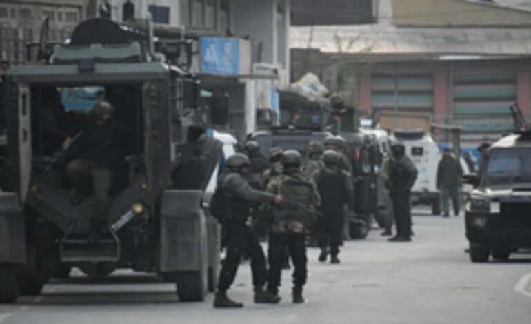 Feszült helyzet a pakisztáni-indiai fegyveres konfliktus miatt