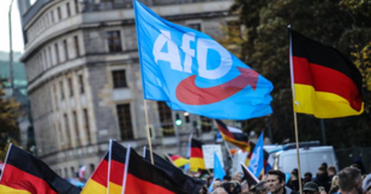 A német hírszerzés vizsgálja az AfD szélsőjobboldali kapcsolatait