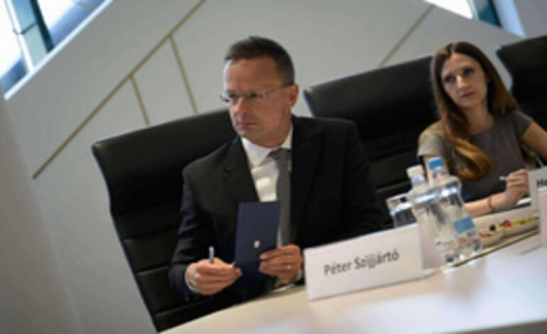 Szijjártó Péter bejelentése a szerb kőolajvezetékről és energiaügyekről
