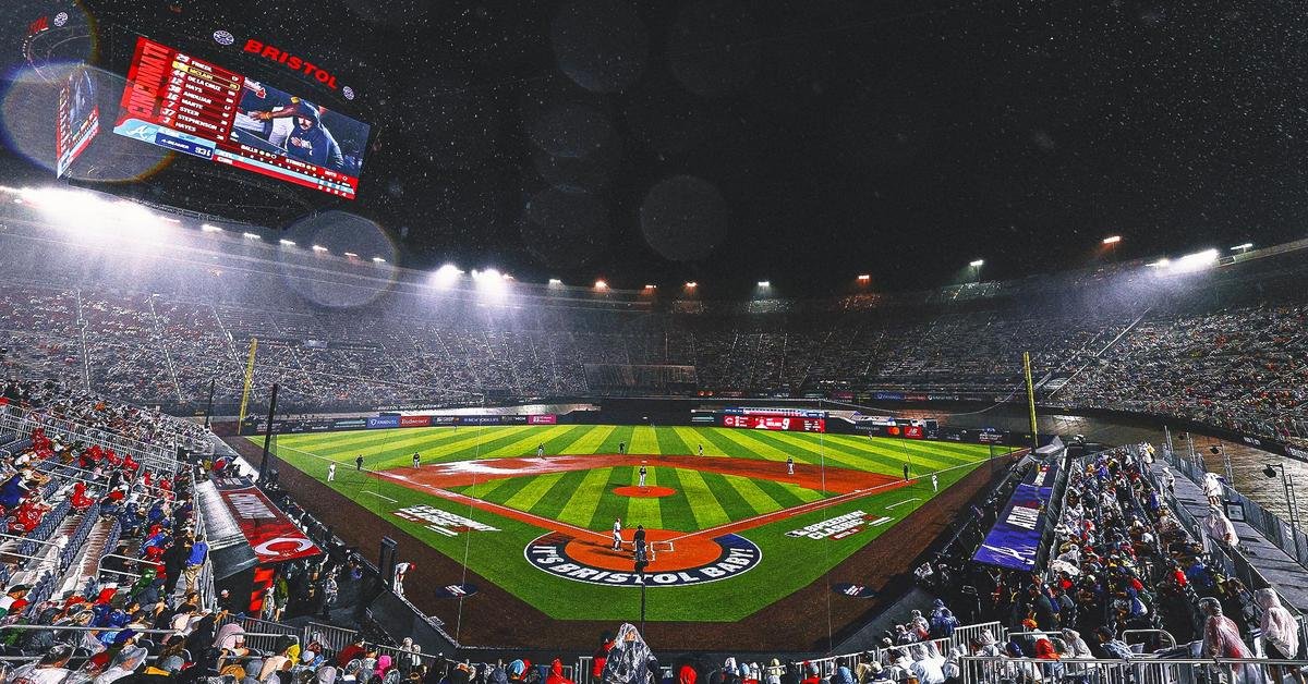 A bristoli baseballmérkőzést vasárnap folytatják a rossz idő miatt