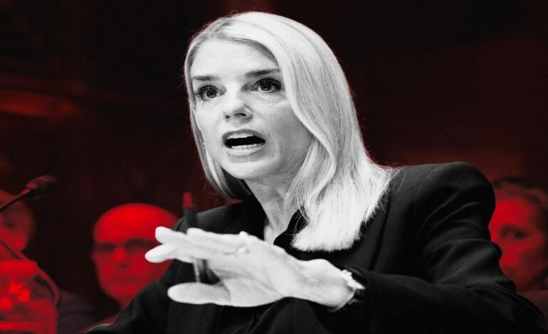 Az amerikai kormány lekérné a transz fiatalok orvosi adatait