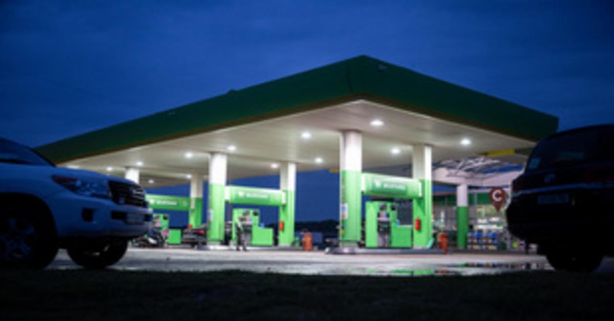 Oroszország leállítja az üzemanyag exportját: ellátási zavarok várhatóak