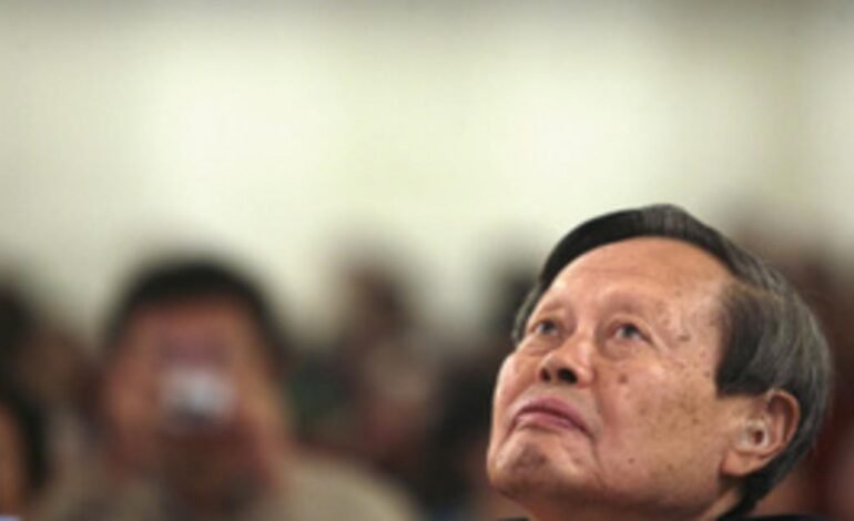 Elhunyt Jang Csing-ning, a Nobel-díjas fizikus professzor