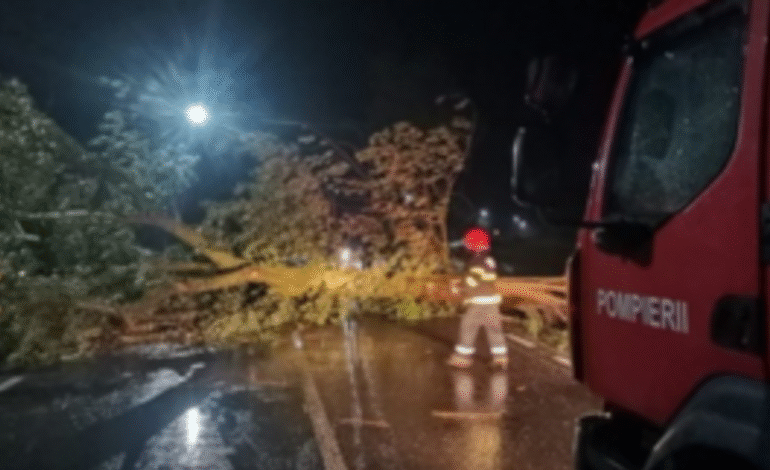 Romániát súlyos ciklon sújtotta, jelentős károkat okozva