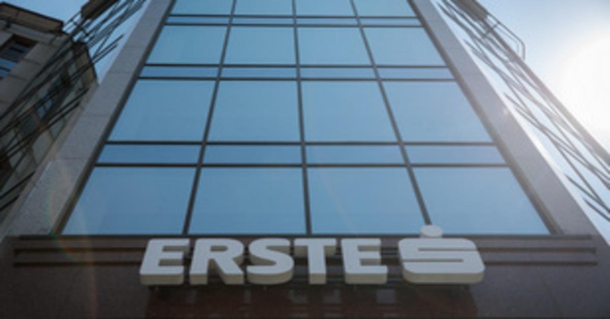 Erste Bank: szolgáltatási leállás novemberben rendszerfejlesztés miatt